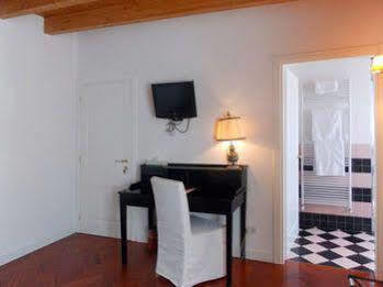 Cesena5 Bed & Breakfast